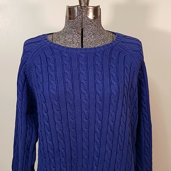 L.L. Bean Classic Cable Knit Crew Neck Cotton Sweater Blue Size XL - Picture 2 of 9